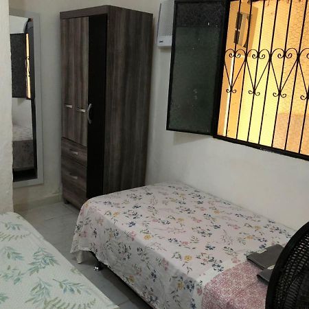 Casa De Hospedes Manaus - Dormitorios Com Cozinha Exteriör bild